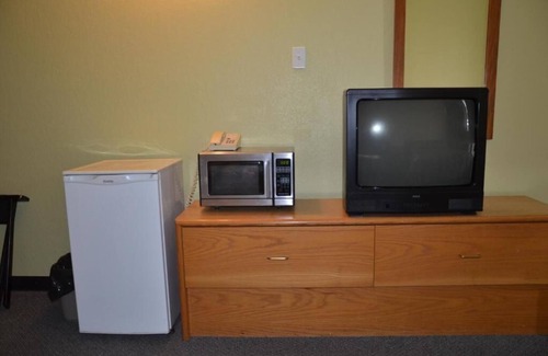 Regina Hotel | Coachman Inn