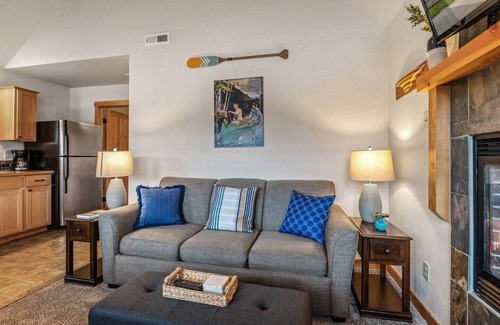 Dover Bay Casa | Coast A While - Lakefront Beach Bungalow