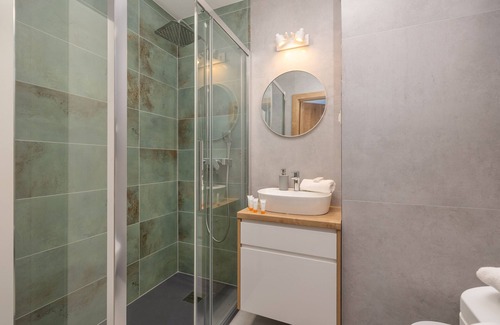 Gaski Apartamento | Coast Apartment With Balcony by Renters