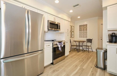 Tropical Cove Condominio | Coast Awhile at Lexington CC Lake Village