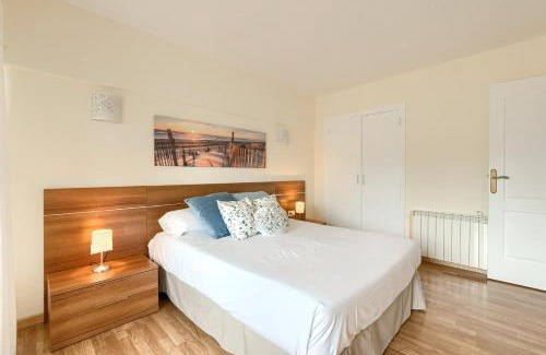 Bakio Apartamento | Coast & Beach View Parking