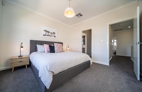 Christies Beach Casa | Coast on Clovelly Christies Beach