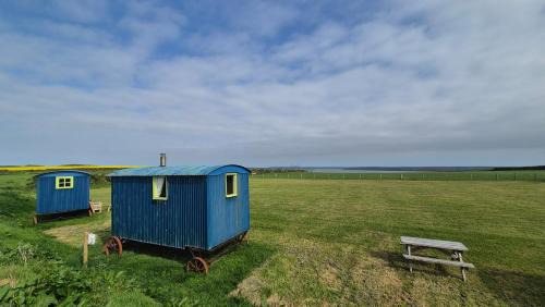 St Ishmaels Otro | Coast path camping