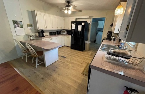 Carteret County Casa | "Coastah" RetreatnJET TUB/FIREPIT/GRILLnLG Fenced YARD nWalk to HADNOT Creek