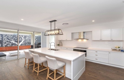 Killcare Heights Casa | 'Coastal Ambience' by Accom Holidays
