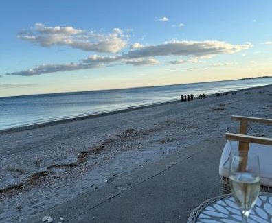 Devon Casa | coastal and cozy beach stay, pet friendly