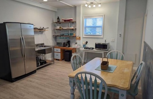 Smyrna Apartamento | Coastal Birdsong waterfront apt