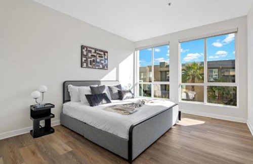 Marina del Rey Apartamento | Coastal Bliss - Luxe 2BR Retreat in MDR - Venice - SM