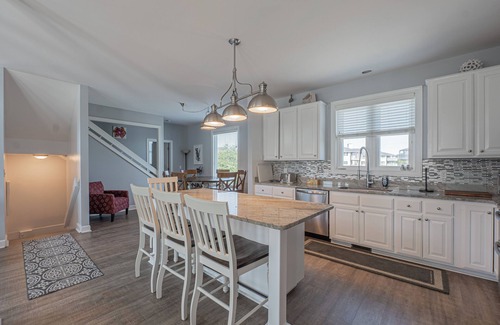 Shell Island Casa | ¡Recientemente renovado! Hermosa casa con vista al mar, en el extremo norte de la playa de Wrightsville