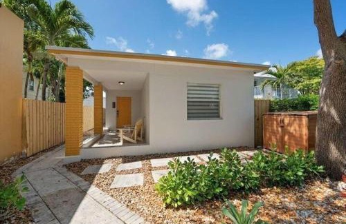 Lake Worth Casa | Coastal Cabana By Pmi
