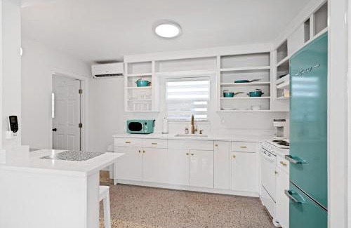 Lake Worth Casa | Coastal Cabana By Pmi