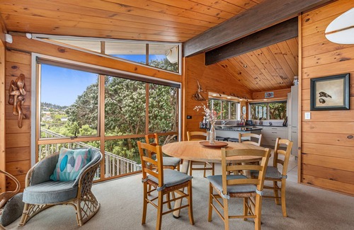 Langs Beach Casa | Coastal Calm - Langs Beach Holiday Home