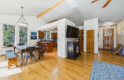 Shelter Cove Casa | Coastal Canopy-Secluded home with ocean view and jetted tub. Sleeps 6