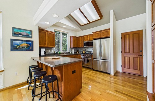 Shelter Cove Casa | Coastal Canopy-Secluded home with ocean view and jetted tub. Sleeps 6
