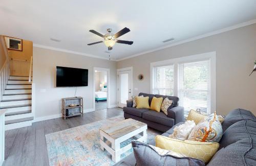 El Centro Beach Casa | Coastal Castaway