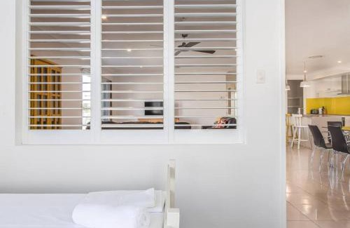 Casuarina Casa | Coastal Casuarina Bliss