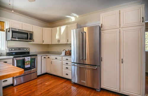 York Harbor Casa | Coastal Charm Awaits: Your Perfect Seaside Getaway - Walk to York Harbor Beach!