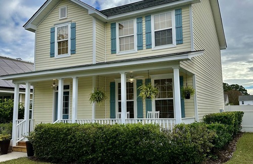 Old Town Bluffton Casa | Coastal Charm - Bluffton Retreat