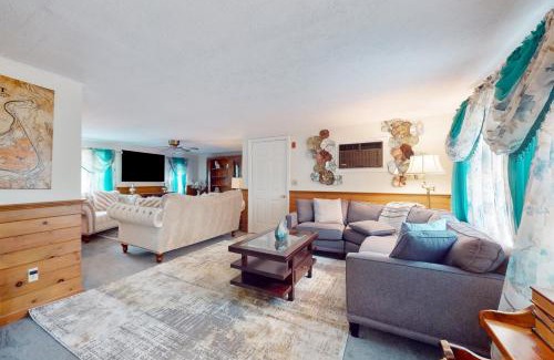 Centerville Casa | Coastal Charm on the Cape