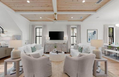 Treetop Casa | Coastal Charm