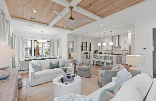 Treetop Casa | Coastal Charm