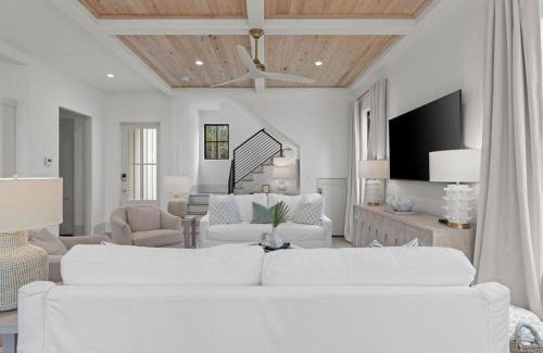Treetop Casa | Coastal Charm