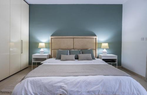 Għadira Cama Y Desayuno | Coastal Charm Vacation Stay