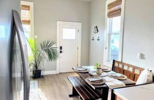 Eureka Casa | Coastal Charm with Hot Tub