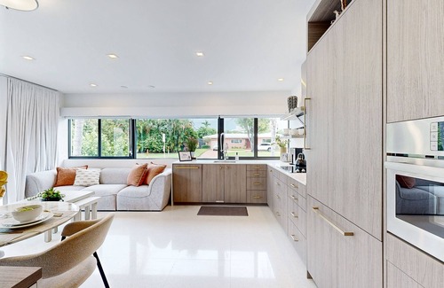 North Corals Casa | Coastal Chic Escape: Modern Oasis in Oakland Park