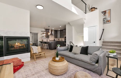 Old Town North Casa | Coastal Chic Home near New Belgium & Old Town FC