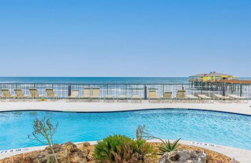 Daytona Beach Shores Apartamento | Coastal Chic Suite at Sunglow Resort by Brightwild