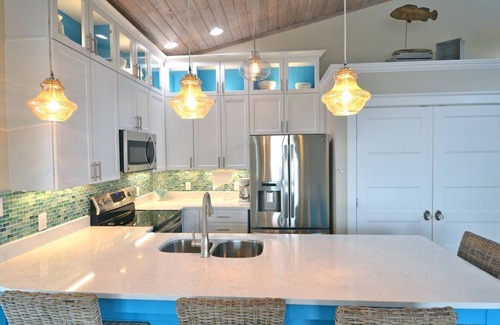 Cedar Key Apartamento | Coastal Chic with Premium Internet at Studio 589!