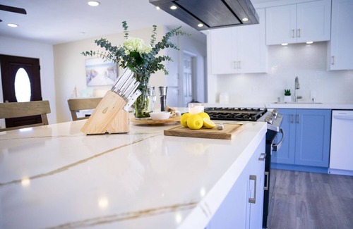 Bay Ho Casa | RELAX at Coastal Chill with a Heated Pool and Hot Tub!