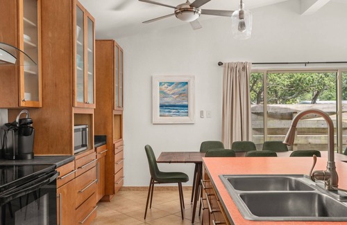 Pensacola Casa | Coastal Comfort~3 BR Home w/Pool~Sleeps 9~Near Pensacola Beach