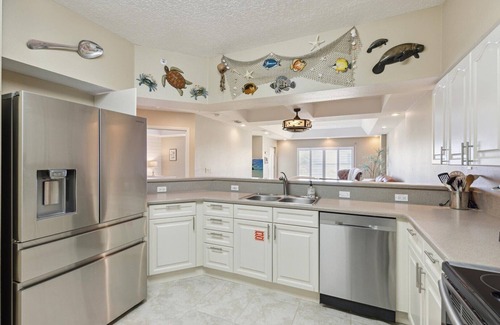 Avon By The Sea Condominio | Coastal Comfort 3BR Condo with Pool & Hot Tub