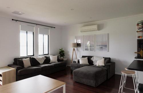 Aldinga Beach Casa | Coastal Comfort in Aldinga Family-Friendly