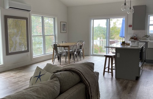Northport Casa | Coastal Comfort