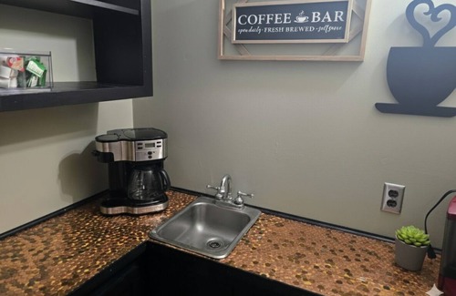 Mississippi City Casa | Coastal Condo and Garage