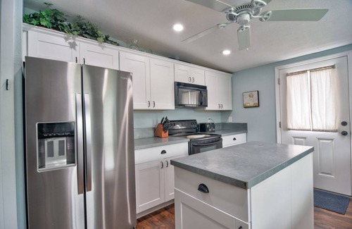 River District Casa | 🏖☀️Coastal Cottage minutes from Anna Maria Island & IMG🌅🏝