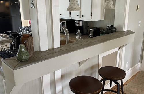 Chincoteague Cabaña | Coastal Daze Cottage on Famous Chincoteague Island! Come see the wild ponies!