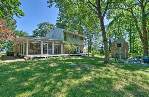 Selby-on-the-Bay Casa | Coastal Edgewater Home with Private Hot Tub!