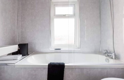 Seaham Cabina | Coastal elegance at Seaham Lodge