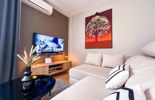 El Ejido Apartamento | Coastal Escape 1BD Flat with Terrace
