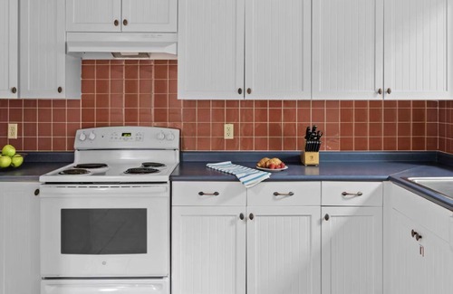 Jamestown Complejo | Coastal Escape: 2-Bedroom Suite at Wyndham Newport Overlook