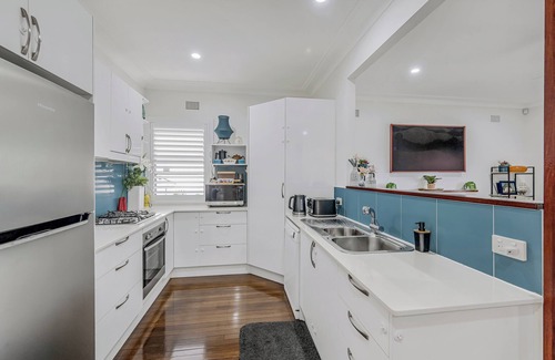 Port Macquarie Casa | Coastal Escape - Close to CBD & Port's Beautiful Beaches.