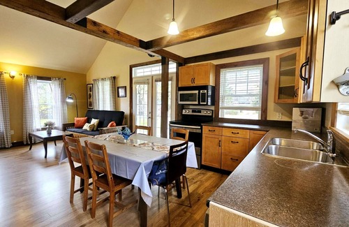 Brackley Beach Cabaña | Coastal Escape: Cottage Complex