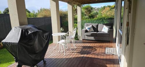 Mairangi Bay Casa | Coastal Escape in Mairangi Bay