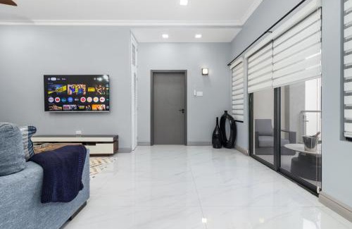 Tower Isle Casa | Coastal Escape in Riviera Tower Isle Beach Neaby