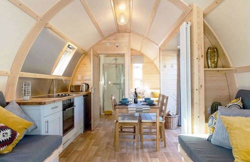 Cockburnspath Cabina | Grande-Hot Tub-Cabaña-Baño privado con ducha