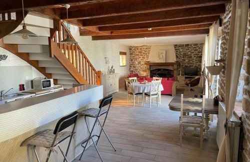 Plouhinec Casa | Coastal Family Retreat